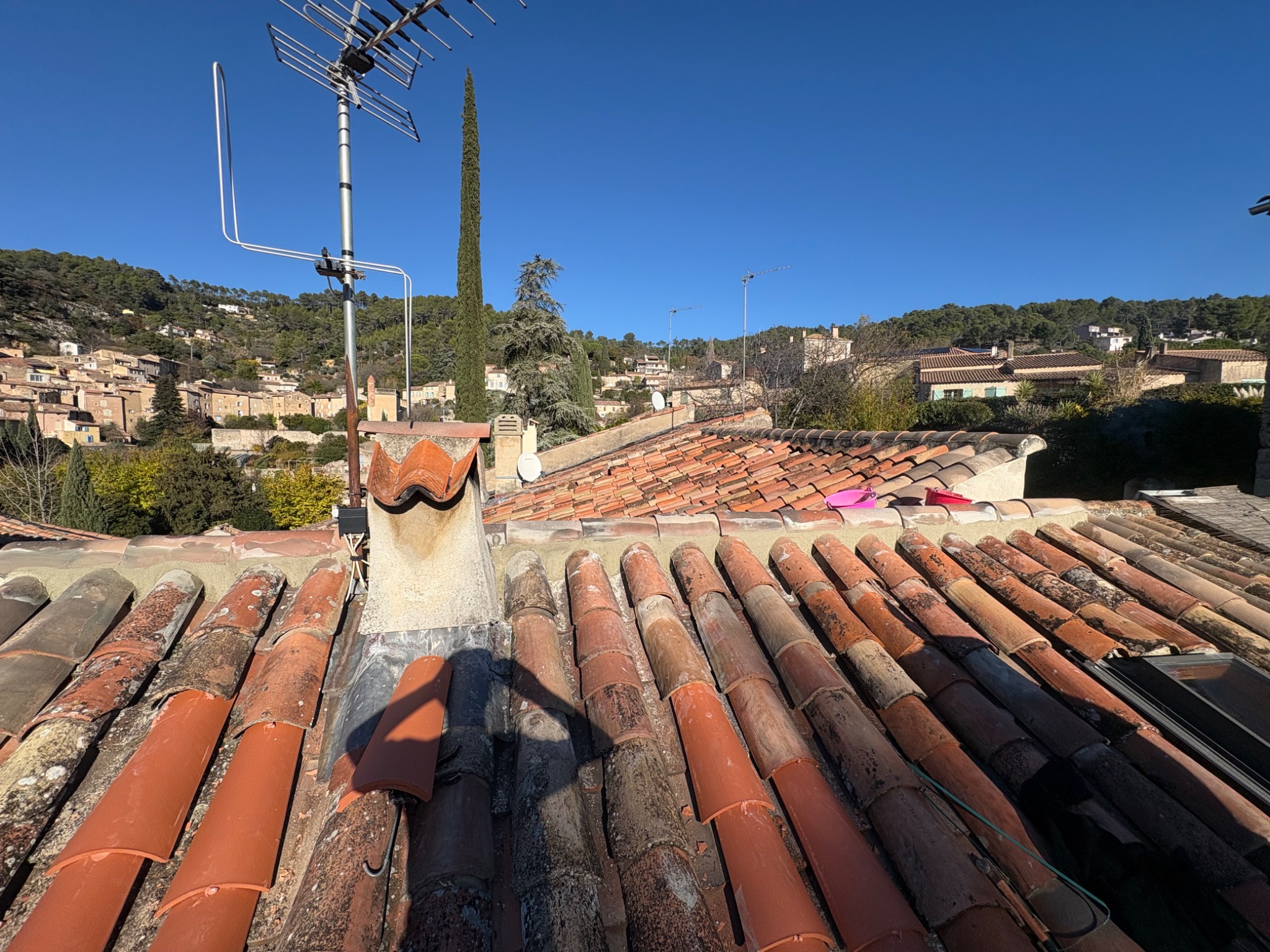 Remplacement de tuiles sur toiture