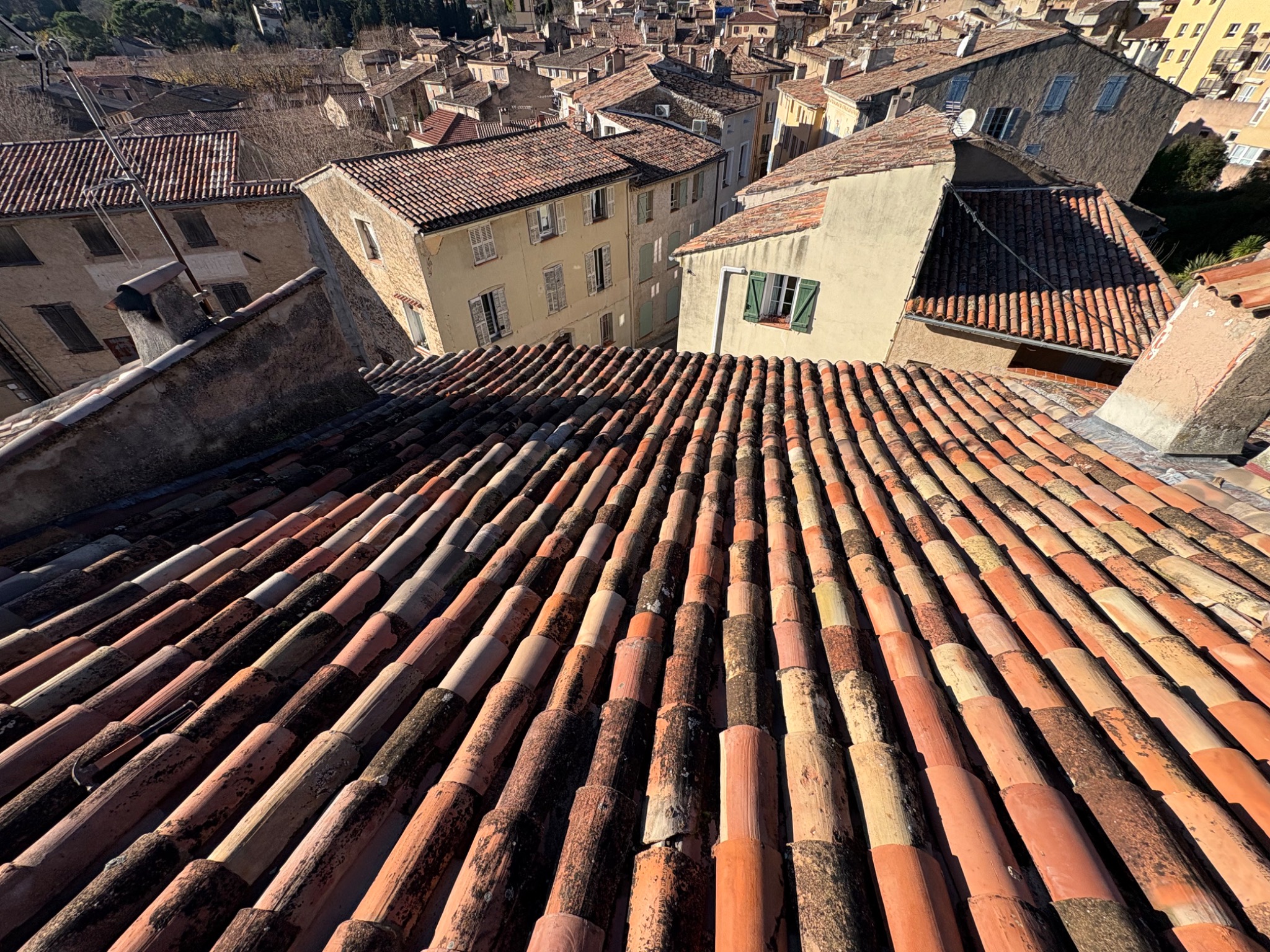 Toiture ancienne avant intervention