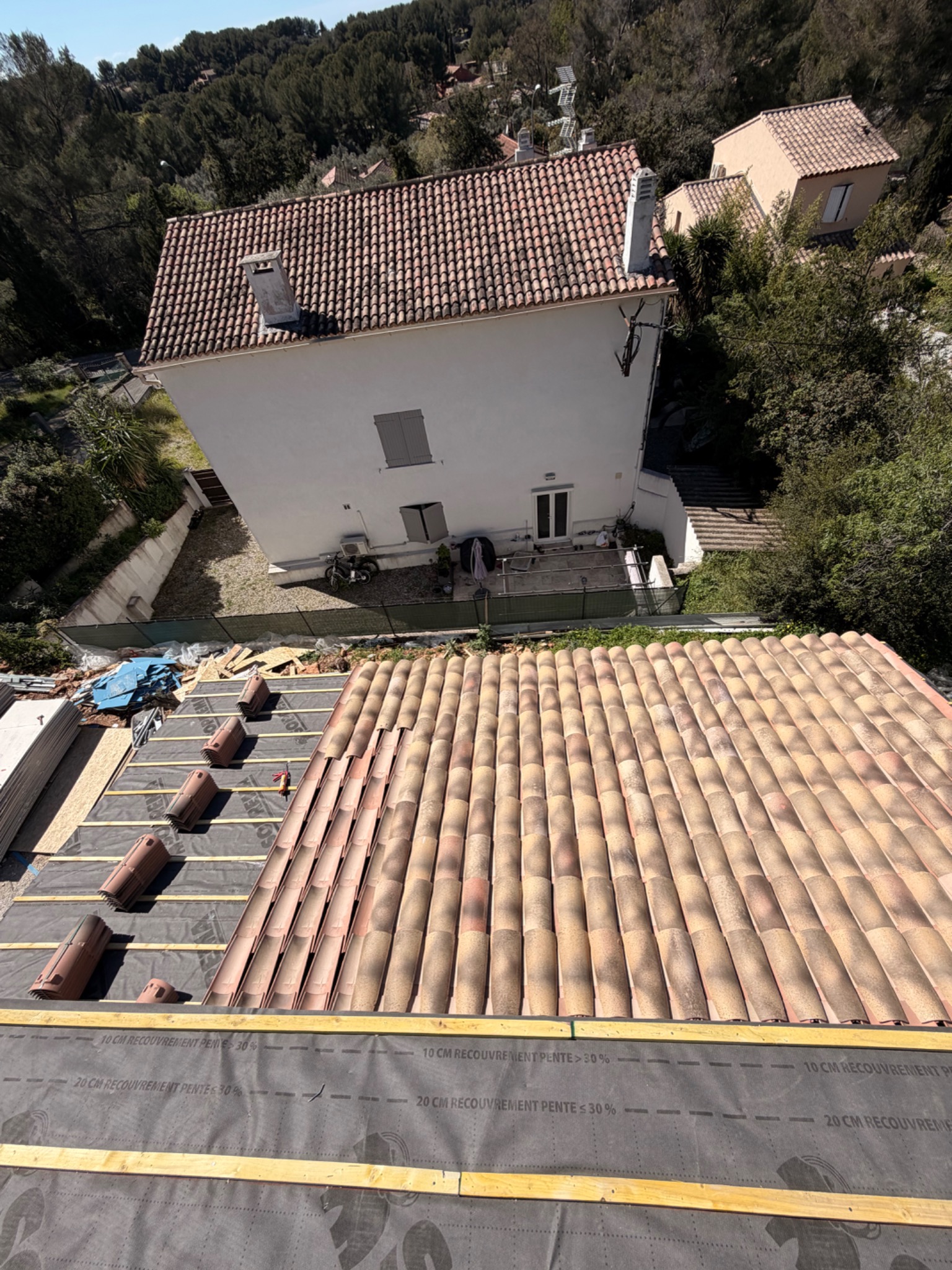 Toiture en cours de rénovation complète